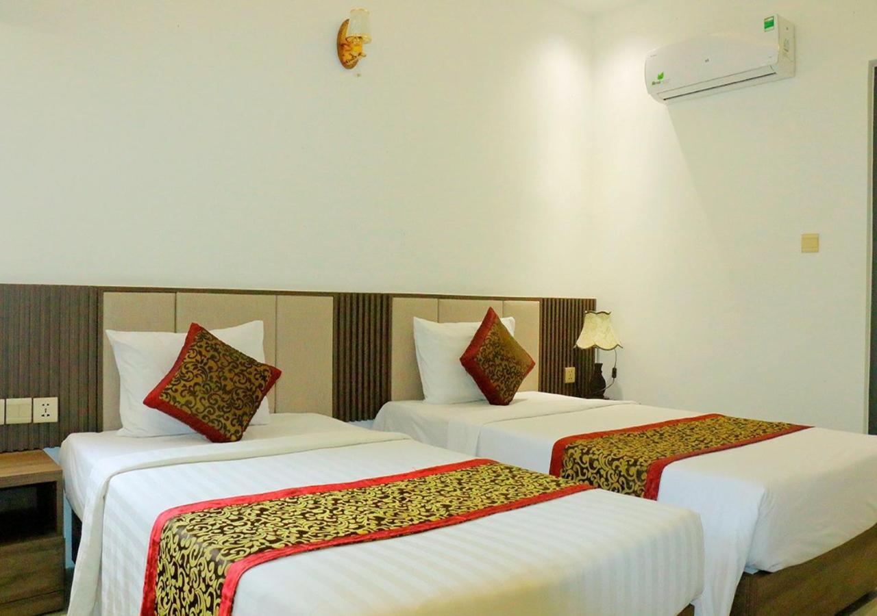 Khach San Pho Ngoc Hotel ญาจาง ภายนอก รูปภาพ