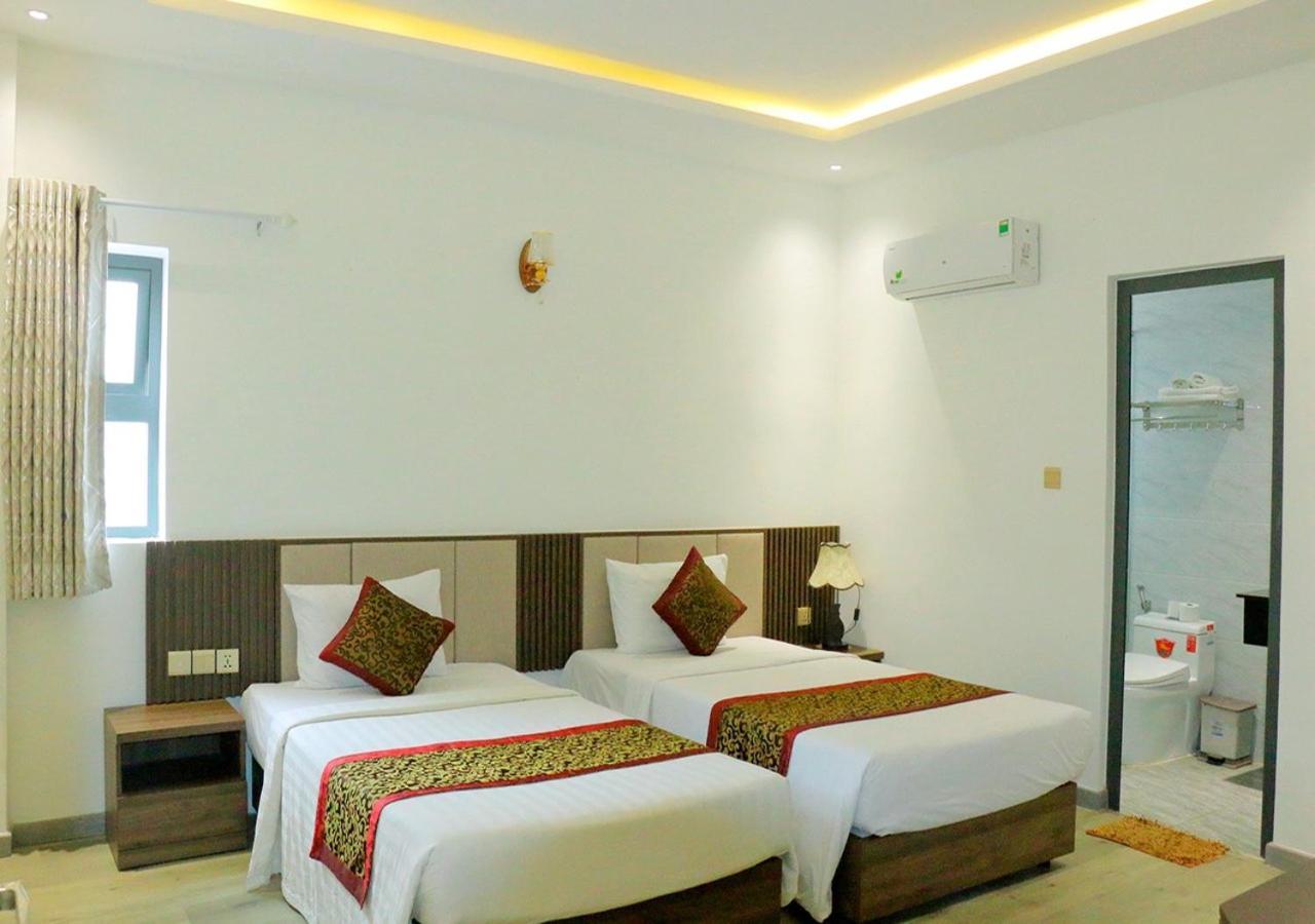 Khach San Pho Ngoc Hotel ญาจาง ภายนอก รูปภาพ