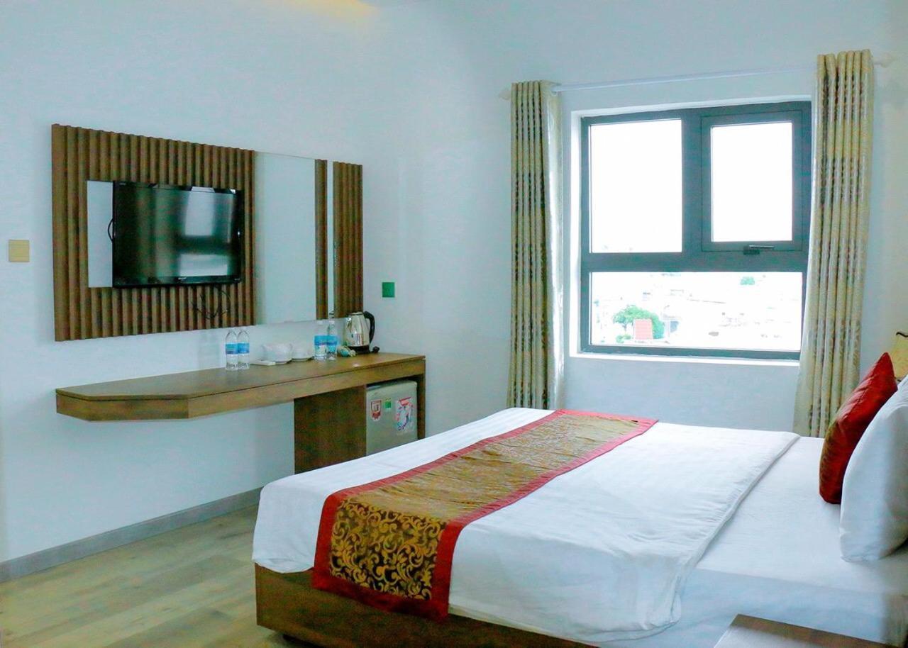 Khach San Pho Ngoc Hotel ญาจาง ภายนอก รูปภาพ